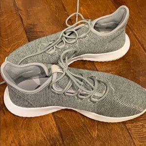 Adidas Tubular Tennis Shoes / Sneaker